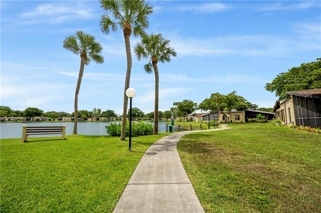 301 Cambridge Road, Unit 109 Hollywood, FL 33024 - Photo 12 of 22