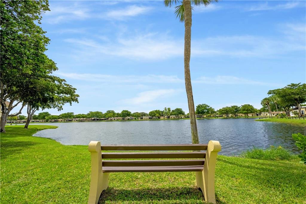 301 Cambridge Road, Unit 109 Hollywood, FL 33024 - Photo 9 of 22