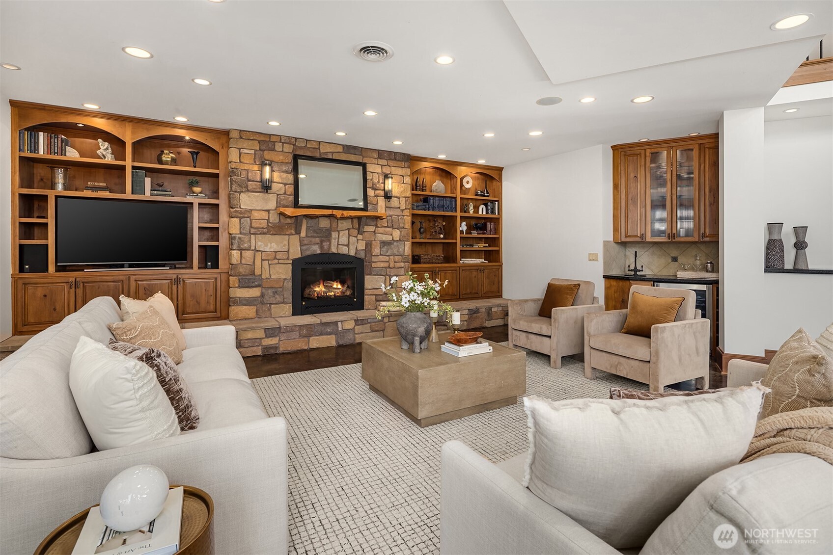 29015 Southeast 8th Street Fall City, WA 98024 - Photo 6 of 40