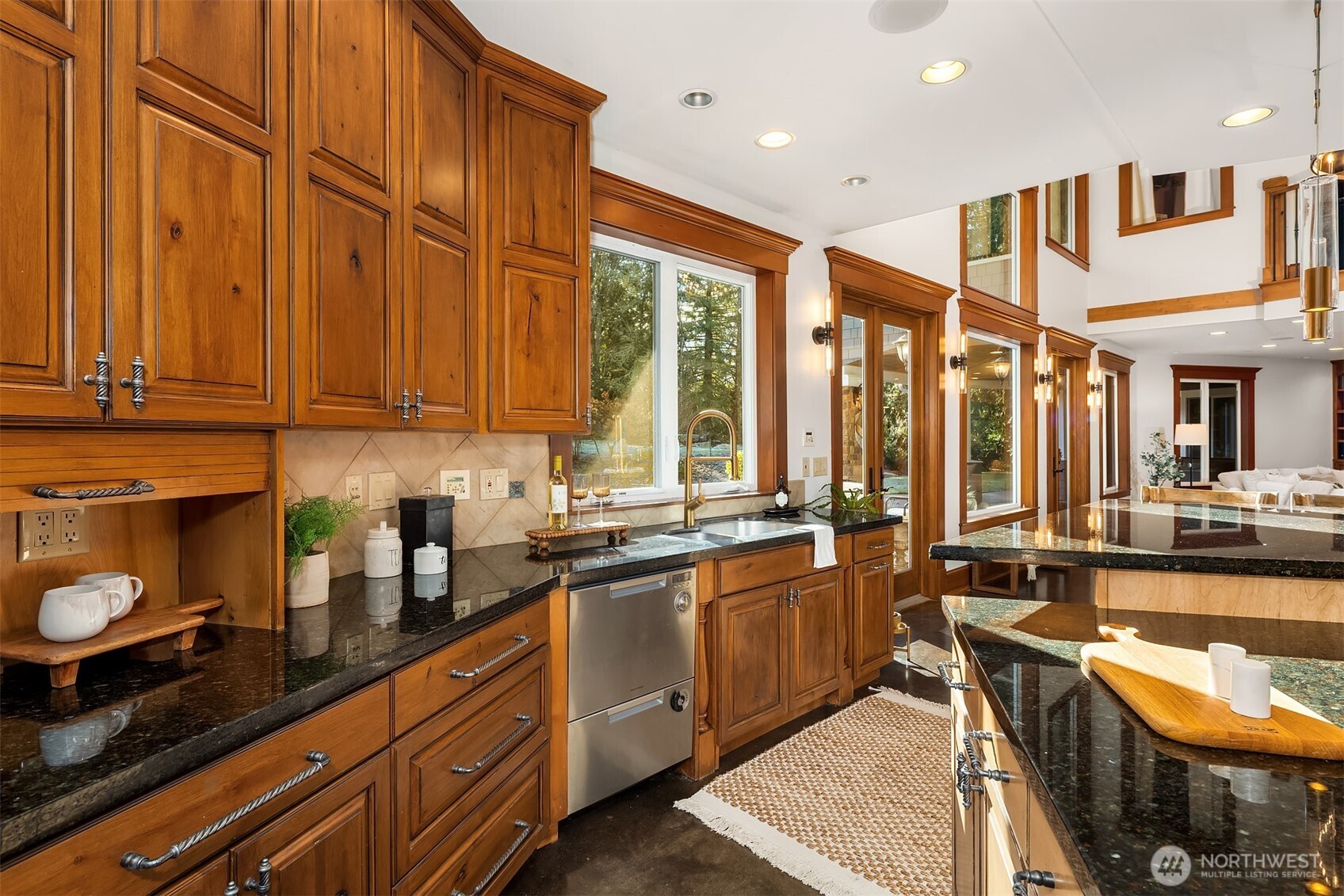 29015 Southeast 8th Street Fall City, WA 98024 - Photo 9 of 40