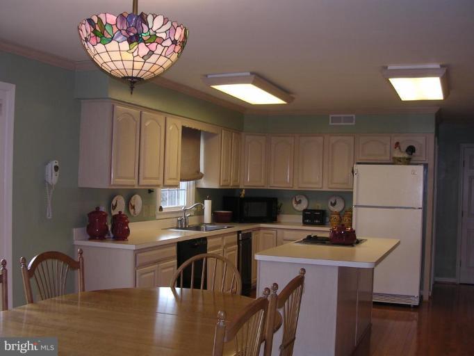 1354 Atwood Road Silver Spring, MD 20906 - Photo 5 of 21 GOURMET KIT W/HW FLOORS, ISLAND & DOOR TO DECK