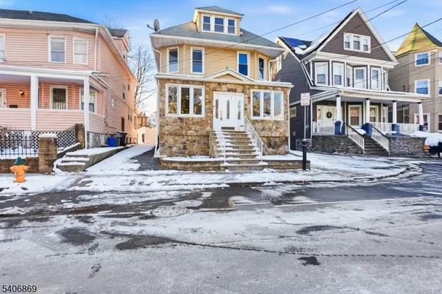 $529,000 | 71 Oakland Terrace, Newark, NJ 07106