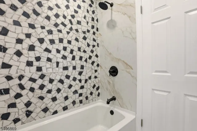 $529,000 | 71 Oakland Terrace, Newark, NJ 07106