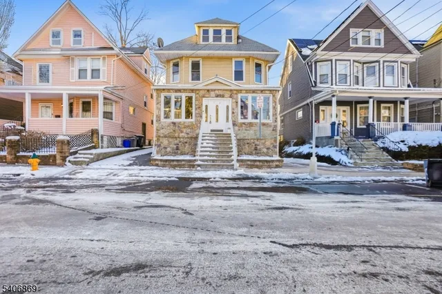 $529,000 | 71 Oakland Terrace, Newark, NJ 07106