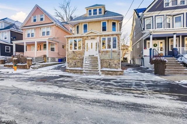 $529,000 | 71 Oakland Terrace, Newark, NJ 07106