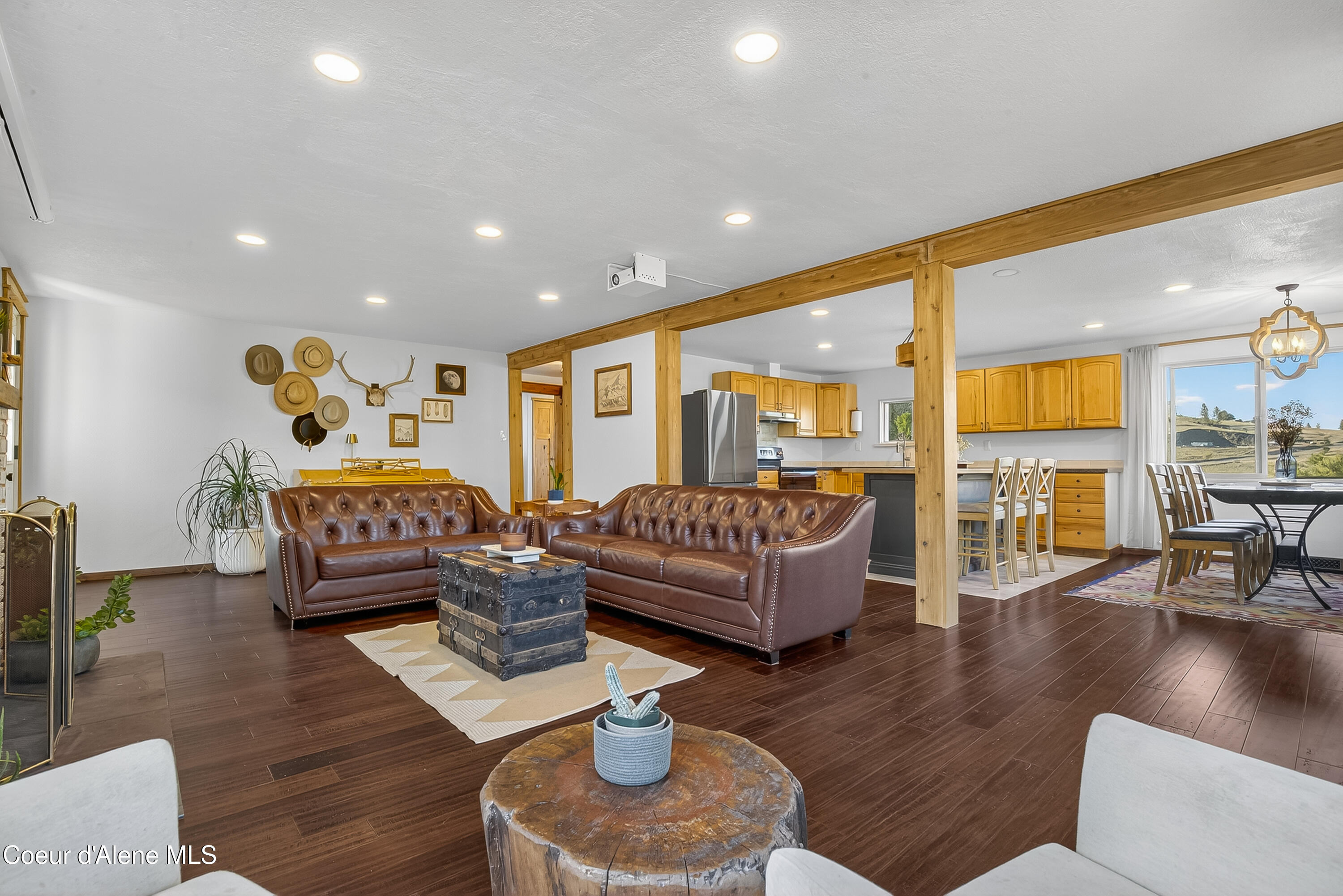 2157 Luke's Gulch Road Stites, ID 83552 - Photo 5 of 48 Livingroom 054_AM3I5452