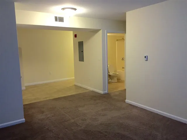 $1,945 | 100 Sentinel Court, Unit 311, Manchester, NH 03103