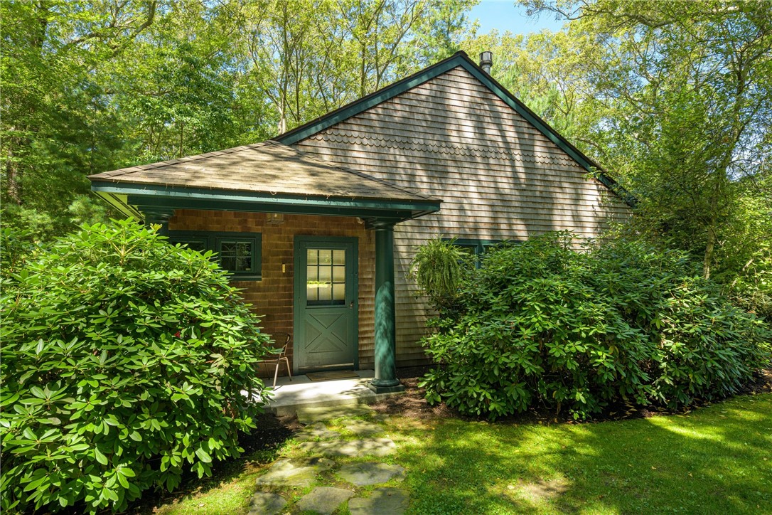 17 Pojac Point Road North Kingstown, RI 02852 - Photo 38 of 50 Guest Cottage