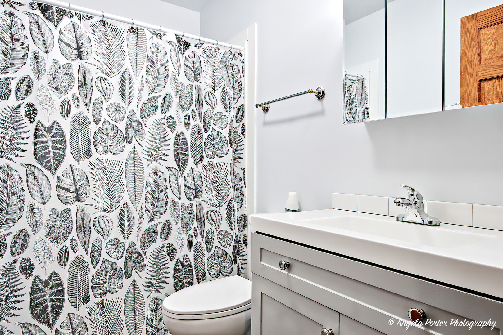 7314 East Chevy Chase Court Fox Lake, IL 60020 - Photo 12 of 25