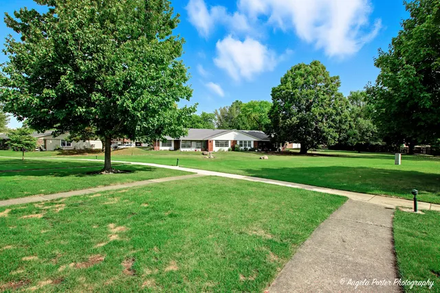 $199,900 | 7314 East Chevy Chase Court, Fox Lake, IL 60020