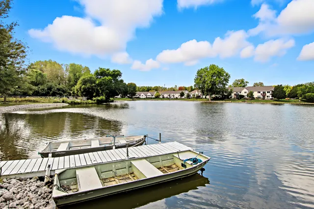 $199,900 | 7314 East Chevy Chase Court, Fox Lake, IL 60020