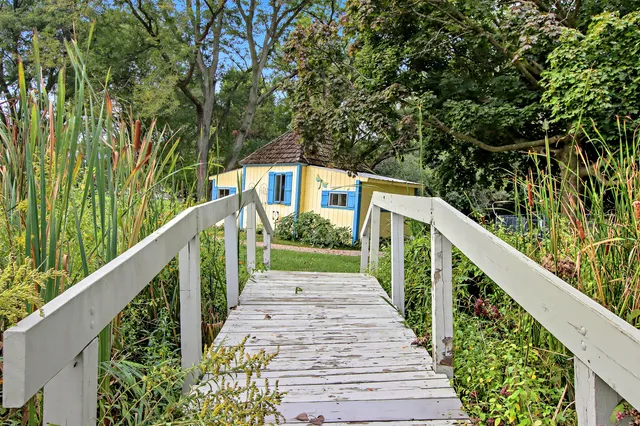 $199,900 | 7314 East Chevy Chase Court, Fox Lake, IL 60020