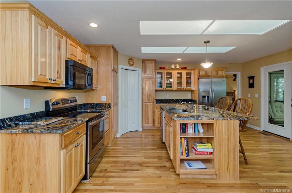 33 Echo Ridge Maggie Valley, NC 28751 - Photo 10 of 24 Gallery Image 10