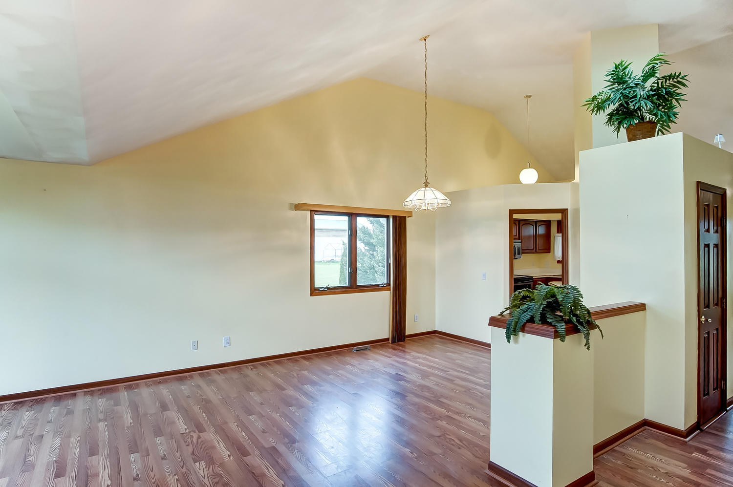 6221 Middle Urbana Road Springfield, OH 45502 - Photo 9 of 51