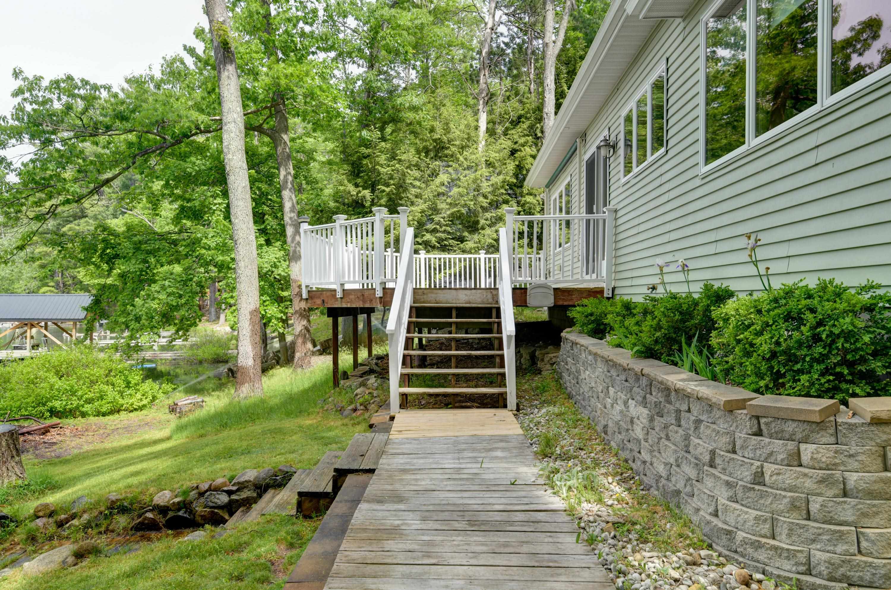 3870 Harolds Road Traverse City, MI 49696 - Photo 14 of 44