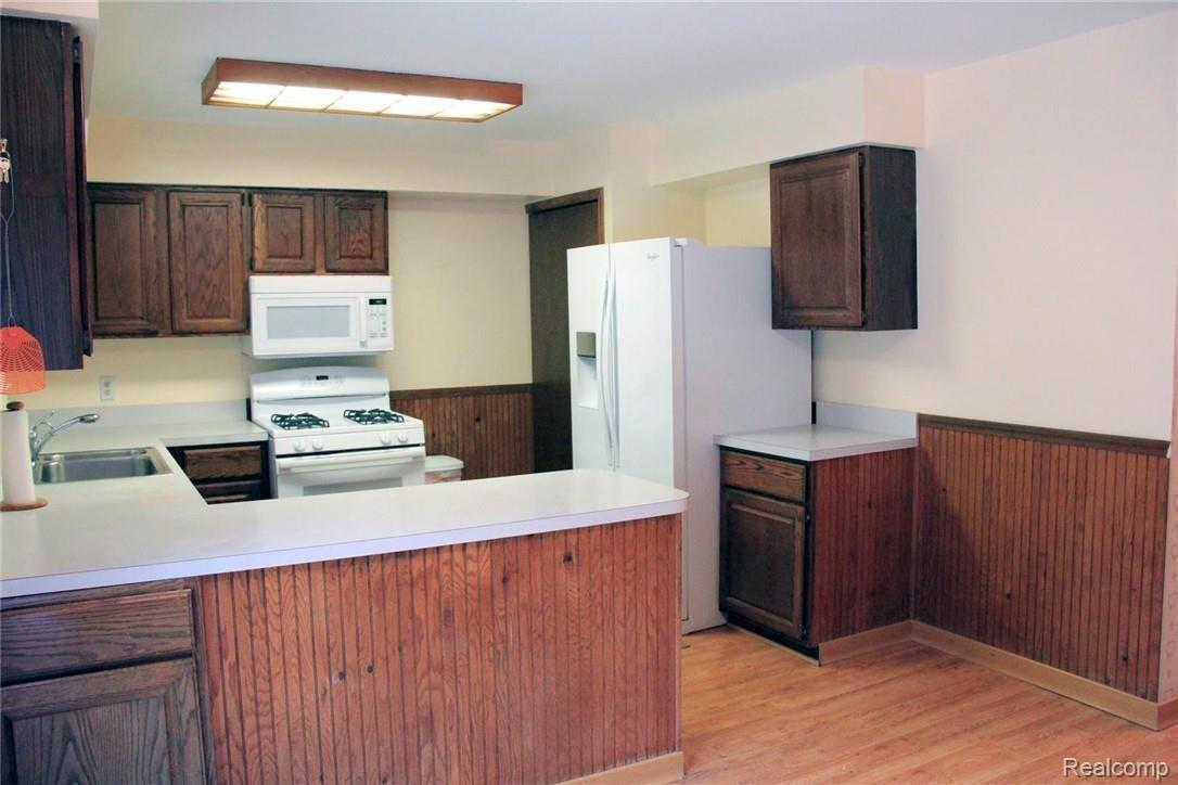 6287 Wreckenridge Road Flint, MI 48532 - Photo 19 of 34 29 (Large).JPG