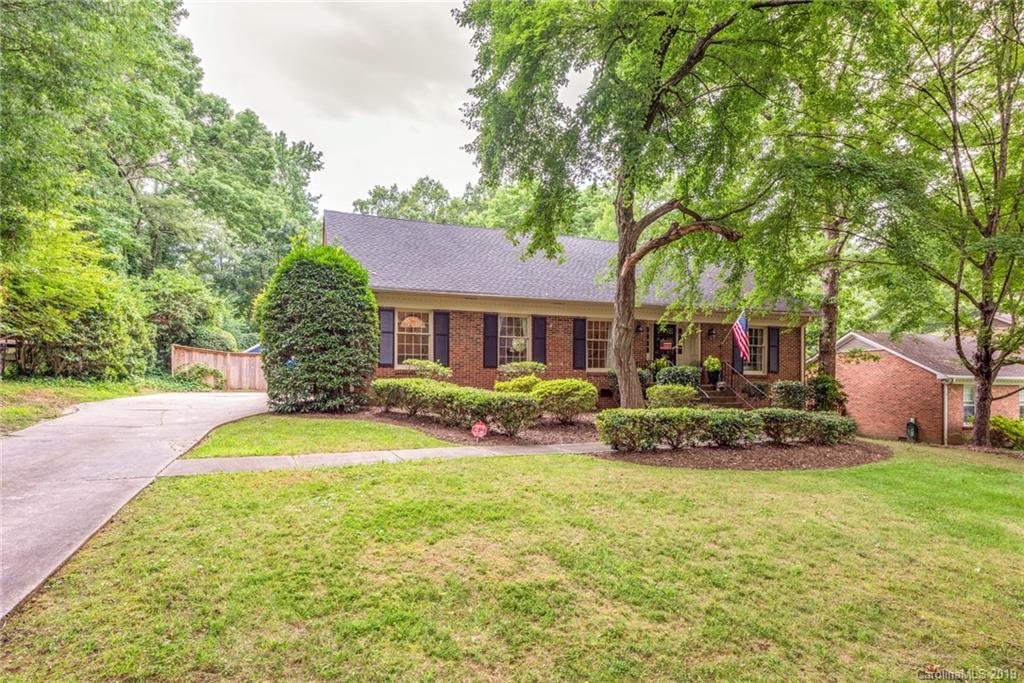 5934 Gate Post Road Charlotte, NC 28211 - Photo 2 of 23 Gallery Image 2