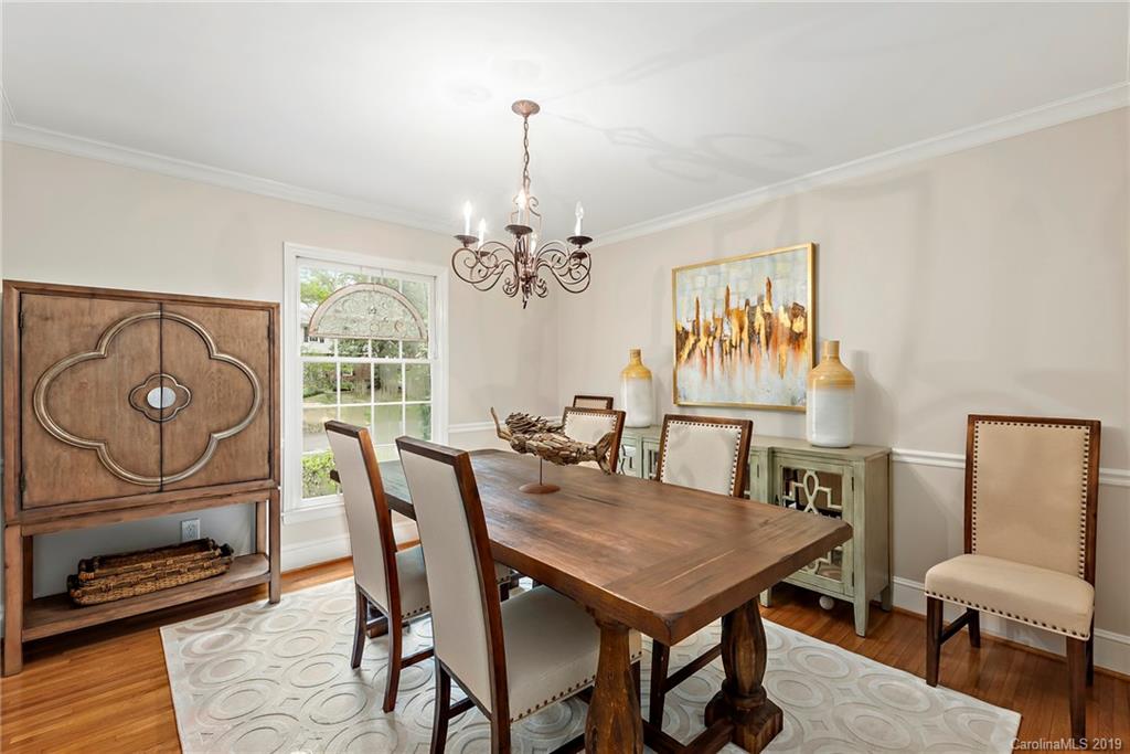 5934 Gate Post Road Charlotte, NC 28211 - Photo 5 of 23 Gallery Image 5