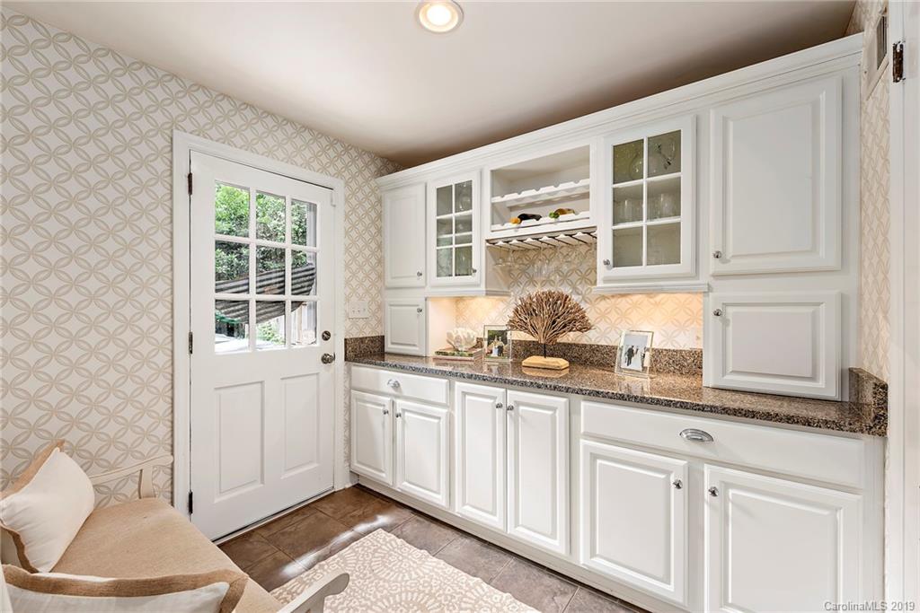 5934 Gate Post Road Charlotte, NC 28211 - Photo 8 of 23 Gallery Image 8