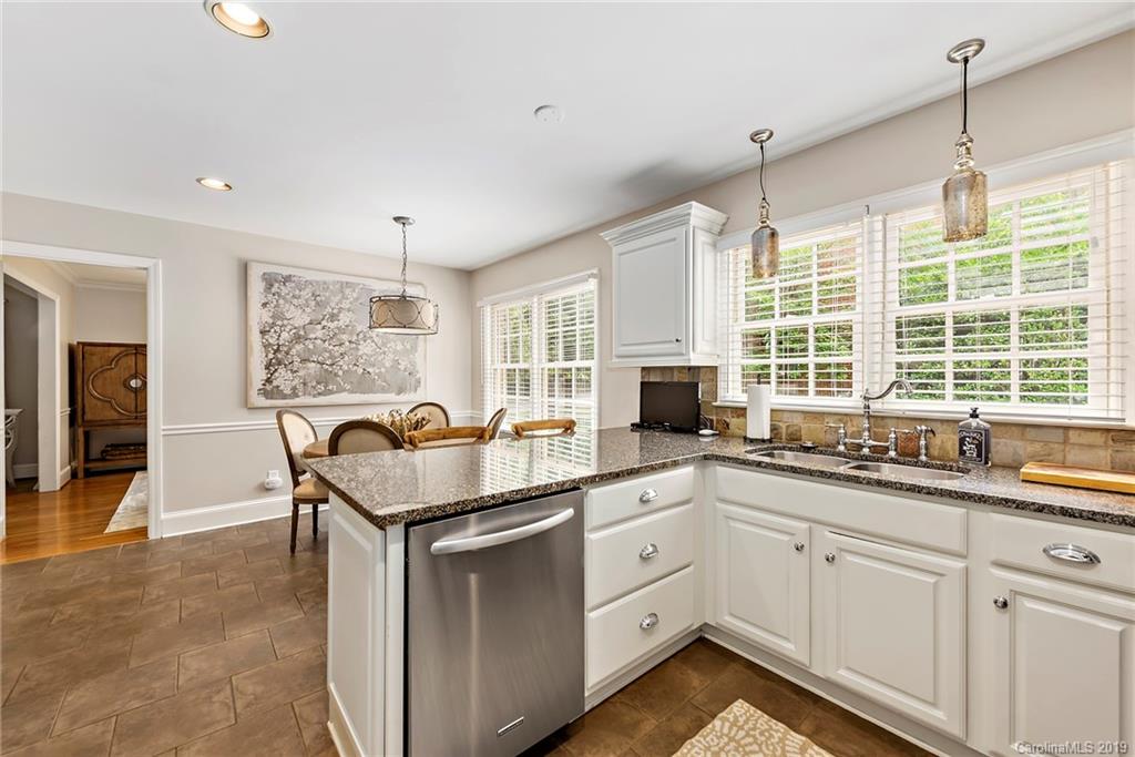 5934 Gate Post Road Charlotte, NC 28211 - Photo 9 of 23 Gallery Image 9