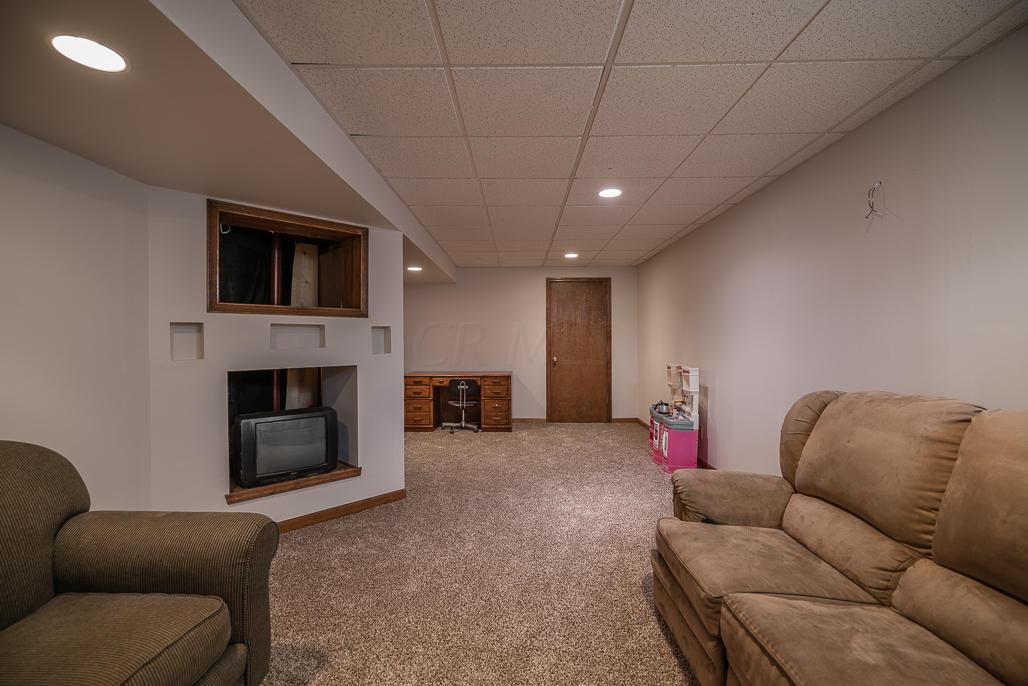 2132 Simon Court Springfield, OH 45503 - Photo 26 of 33