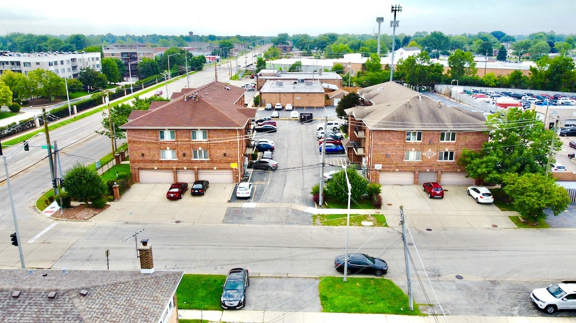 10710 Central Avenue, Unit 2E Chicago Ridge, IL 60415 - Photo 19 of 23 Gallery Image 19