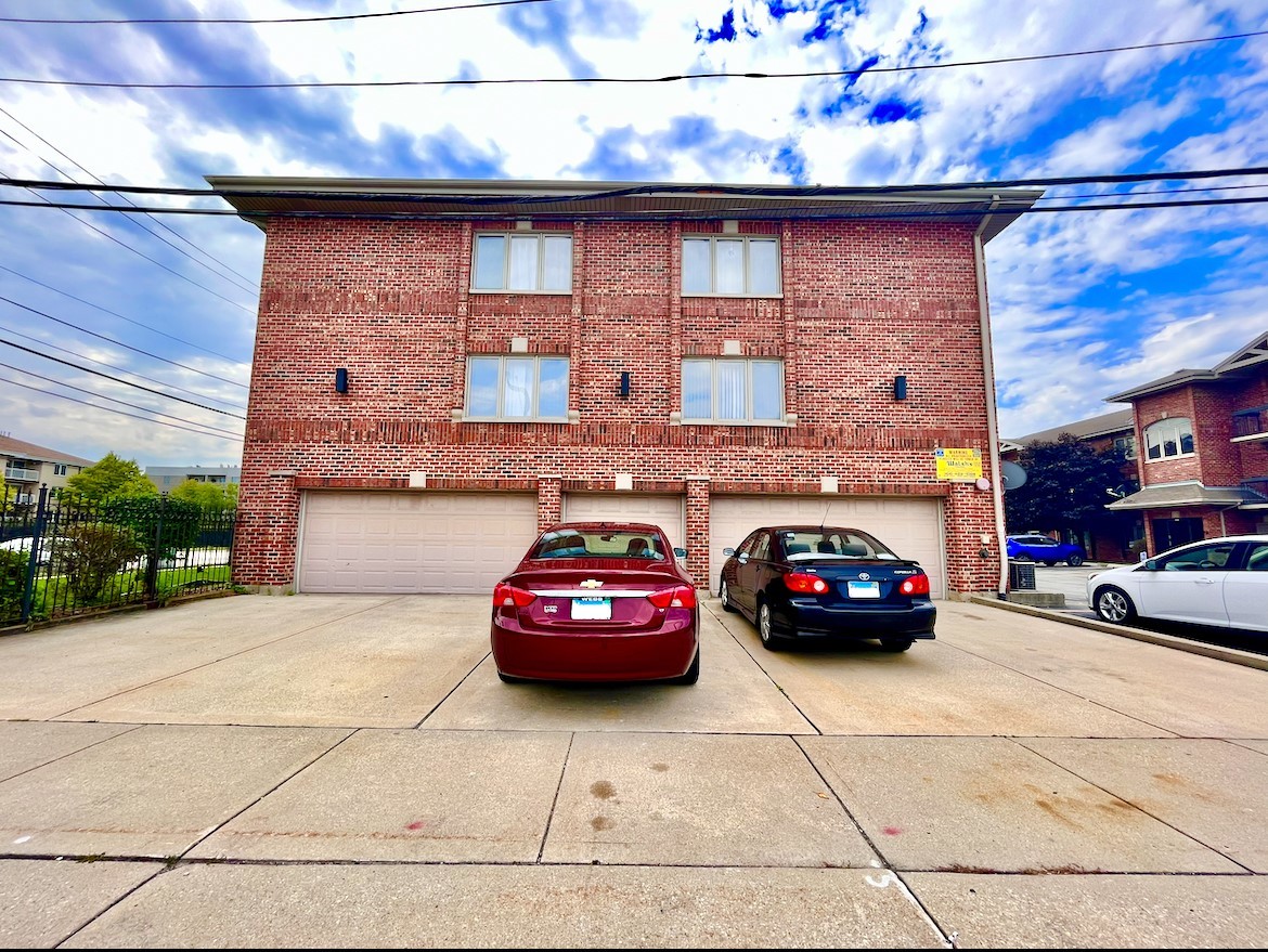 10710 Central Avenue, Unit 2E Chicago Ridge, IL 60415 - Photo 22 of 23 Gallery Image 22