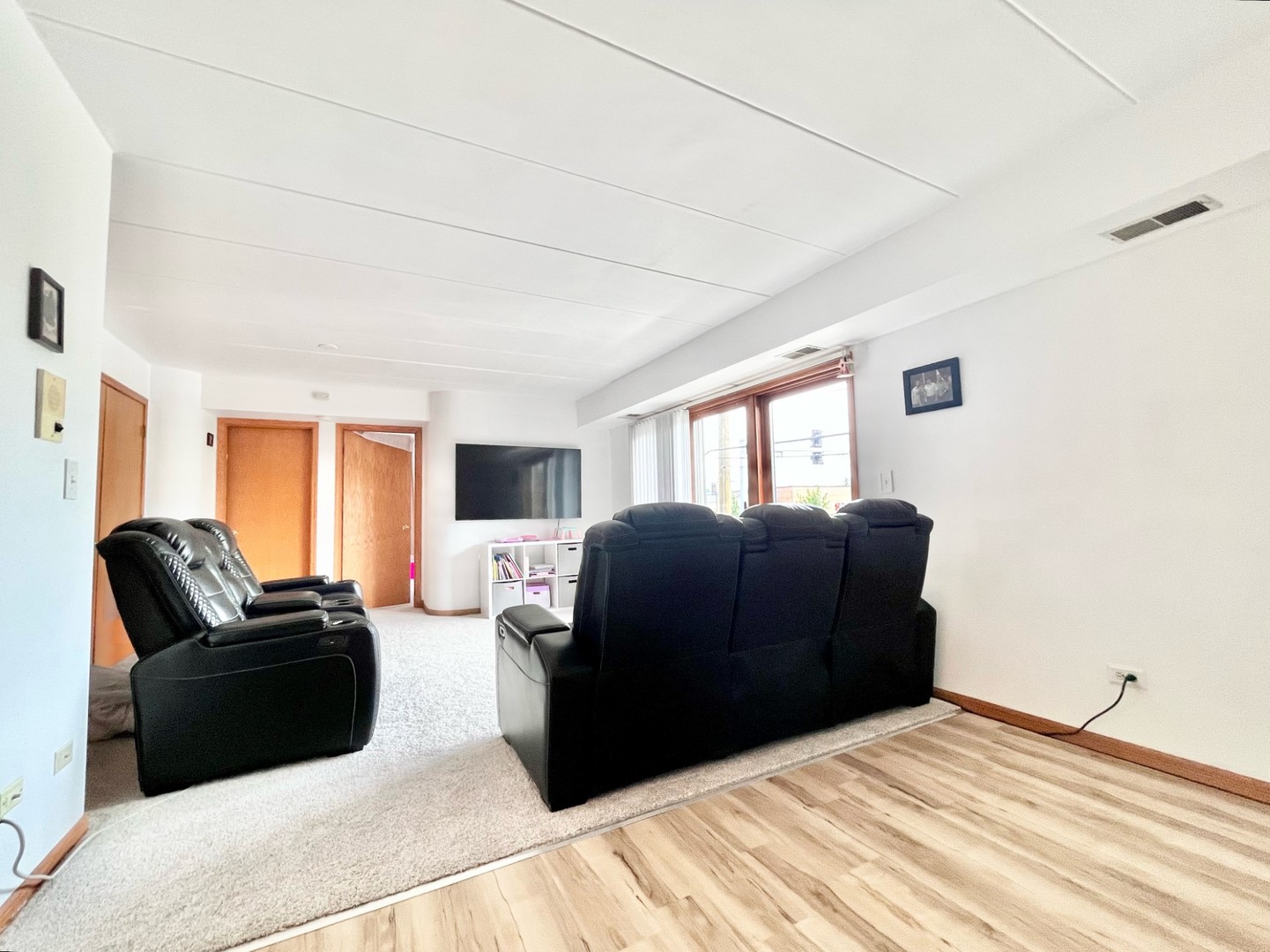 10710 Central Avenue, Unit 2E Chicago Ridge, IL 60415 - Photo 7 of 23 Gallery Image 7
