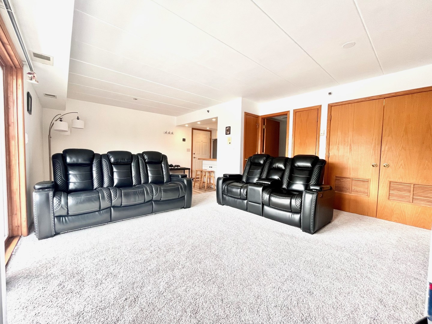 10710 Central Avenue, Unit 2E Chicago Ridge, IL 60415 - Photo 10 of 23 Gallery Image 10