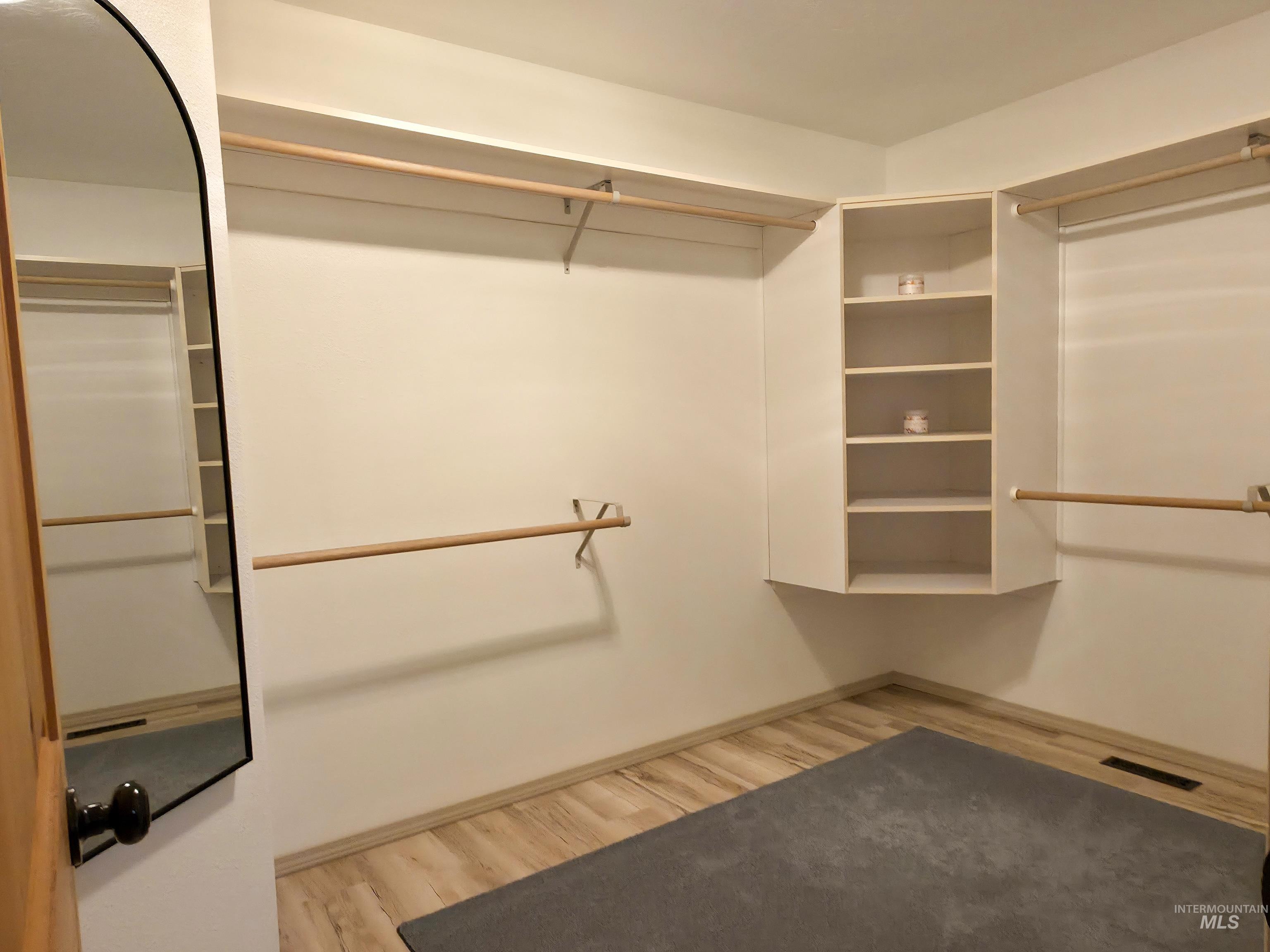 10142 Airpark Loop Road Melba, ID 83641 - Photo 11 of 34