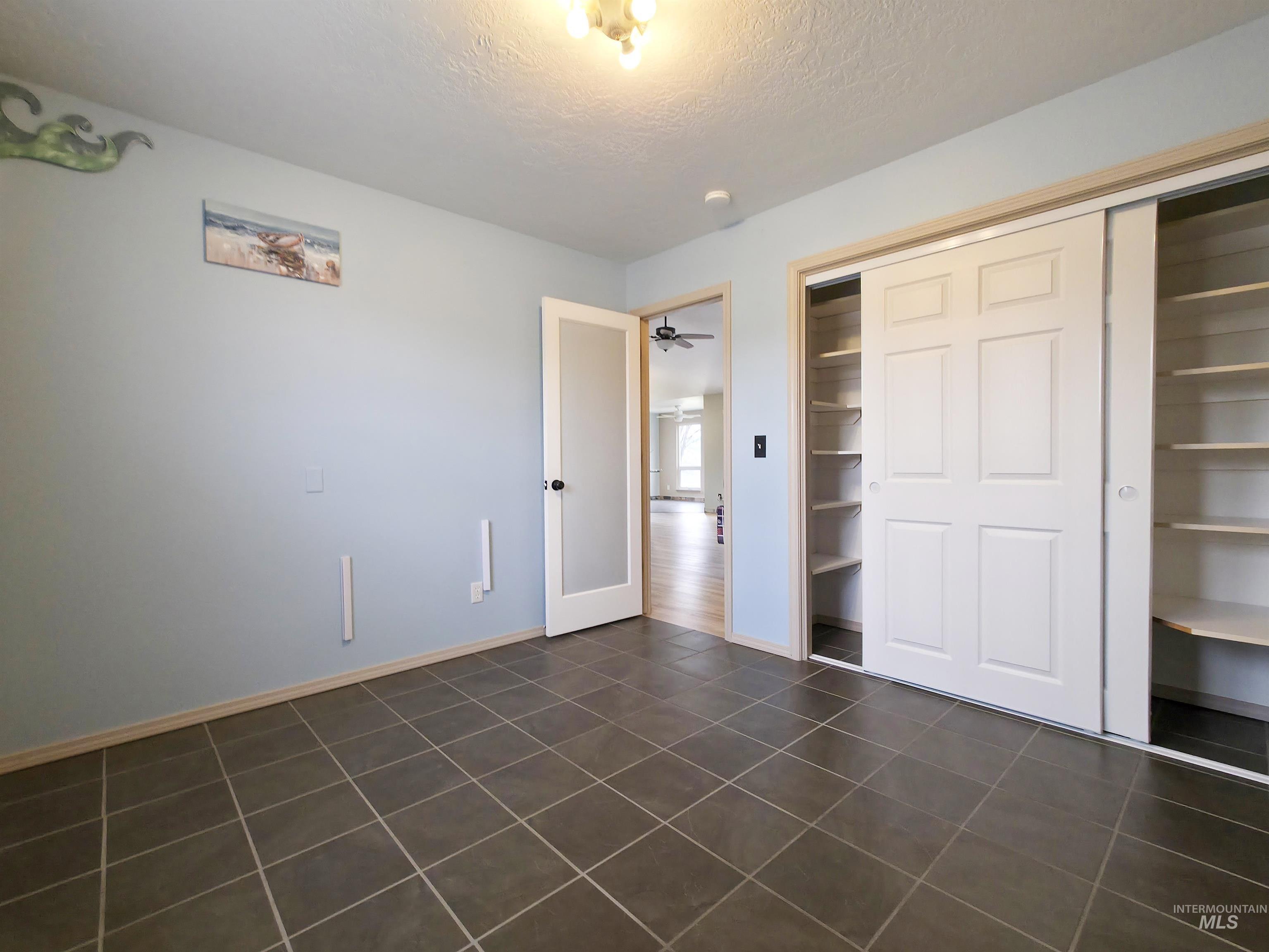 10142 Airpark Loop Road Melba, ID 83641 - Photo 16 of 35