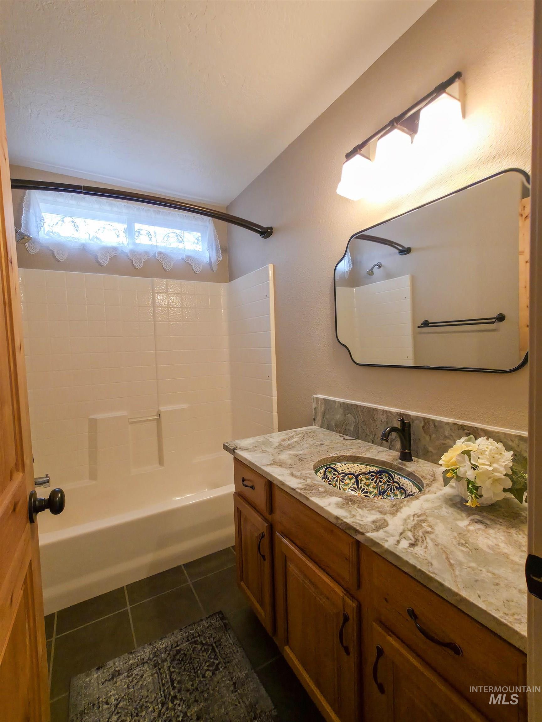 10142 Airpark Loop Road Melba, ID 83641 - Photo 17 of 35