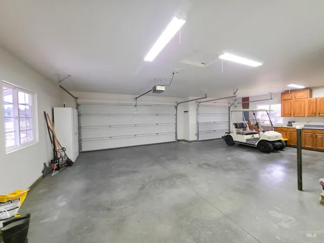 $1,200,000 | 10142 Airpark Loop Road, Melba, ID 83641