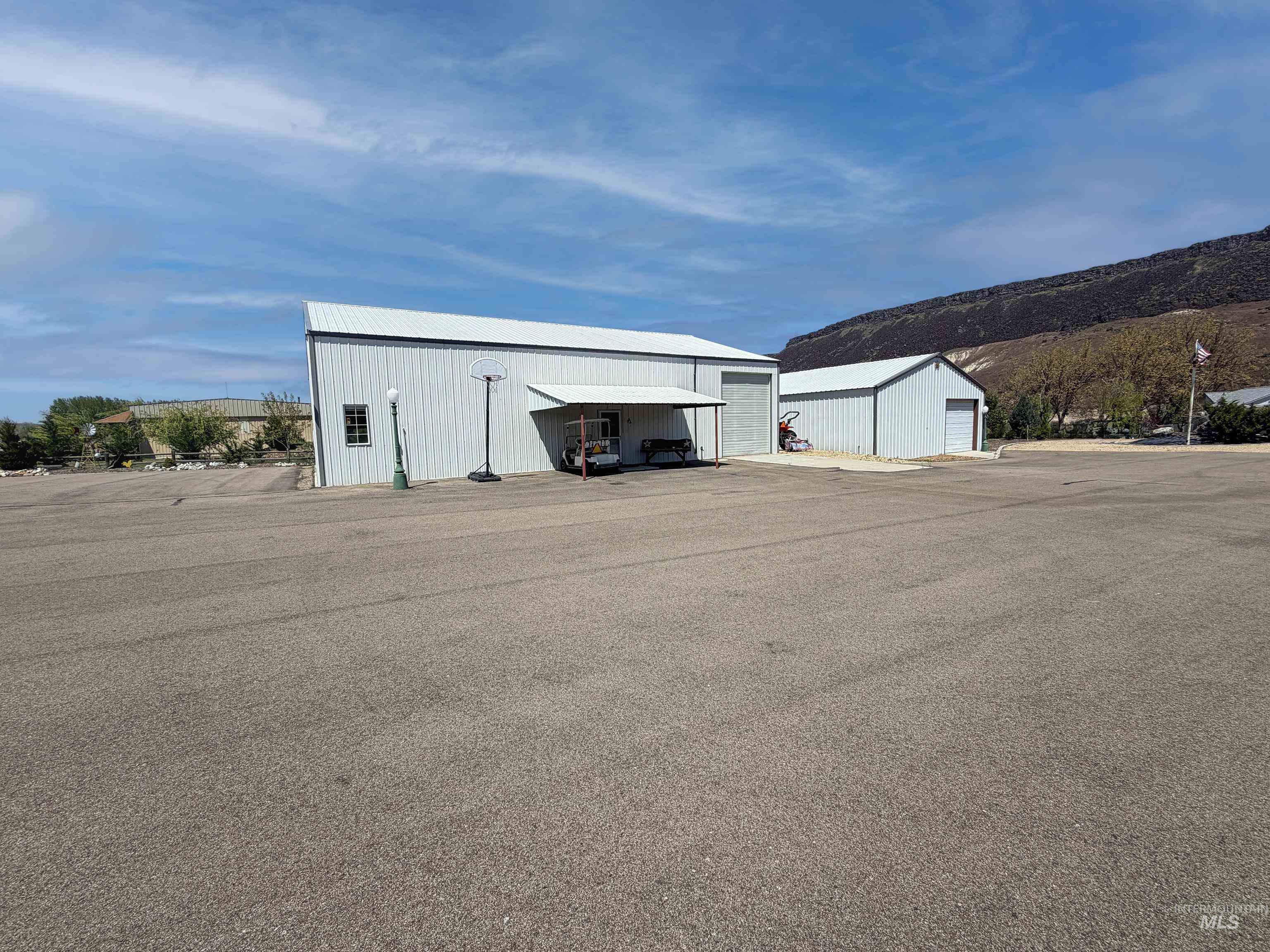 10142 Airpark Loop Road Melba, ID 83641 - Photo 27 of 34