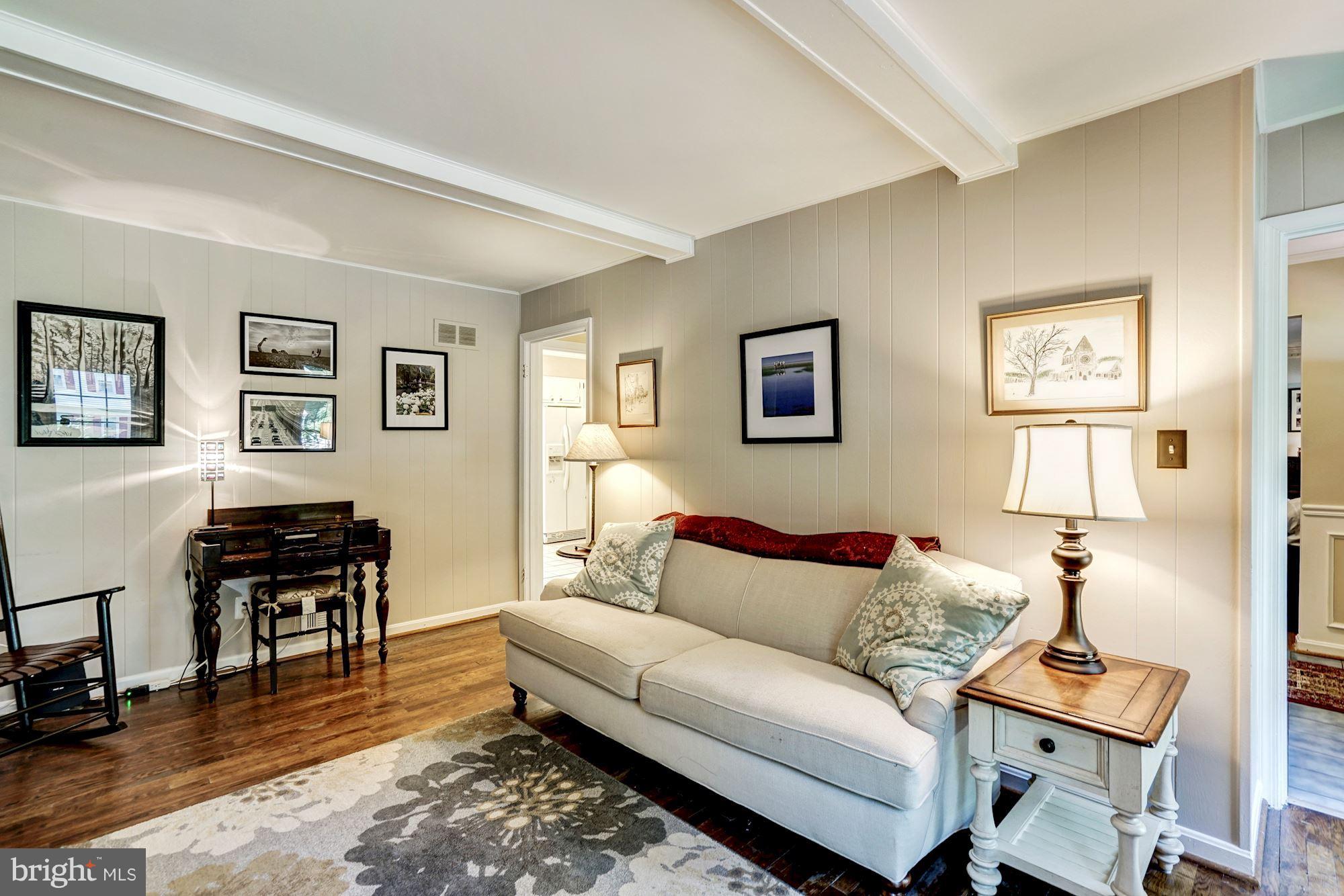11521 Running Cedar Road Reston, VA 20191 - Photo 15 of 30 Family Room