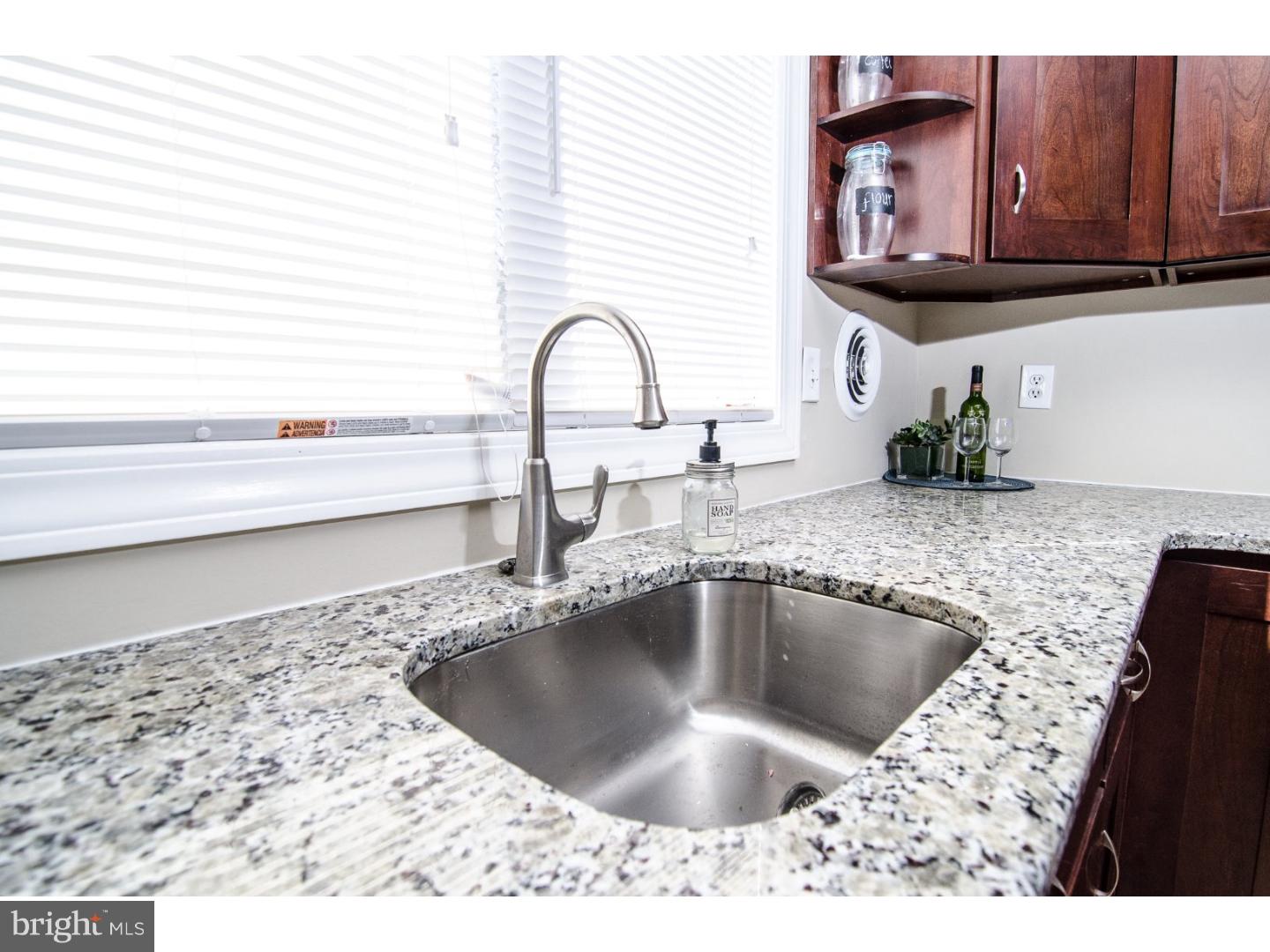 3280 Birch Road Philadelphia, PA 19154 - Photo 13 of 25 Kitchen