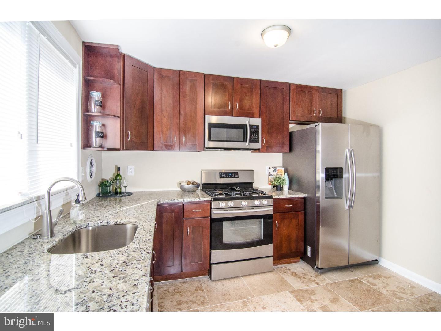 3280 Birch Road Philadelphia, PA 19154 - Photo 10 of 25 Kitchen