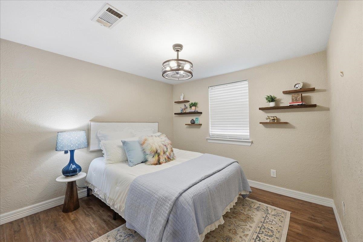 275 Chance Street Vidor, TX 77662 - Photo 12 of 15