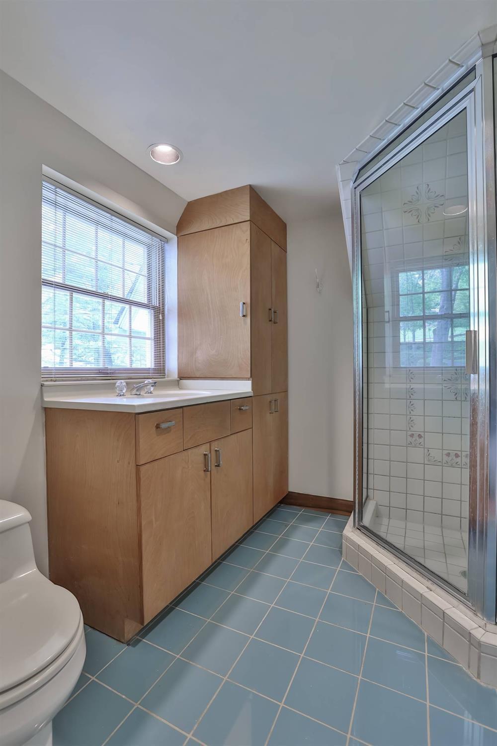 501 Reily Road Wyoming, OH 45215 - Photo 21 of 42