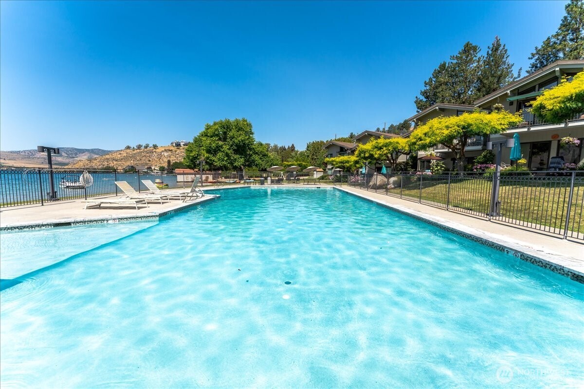 104 Spader Bay Road, Unit 47 Chelan, WA 98816 - Photo 27 of 34