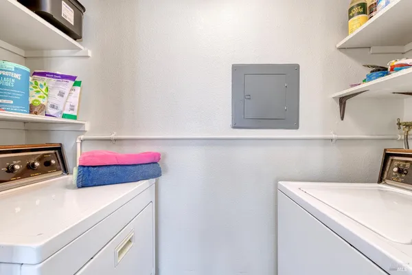 $515,000 | 29 Sailmaker Court, San Rafael, CA 94903