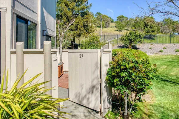 $515,000 | 29 Sailmaker Court, San Rafael, CA 94903
