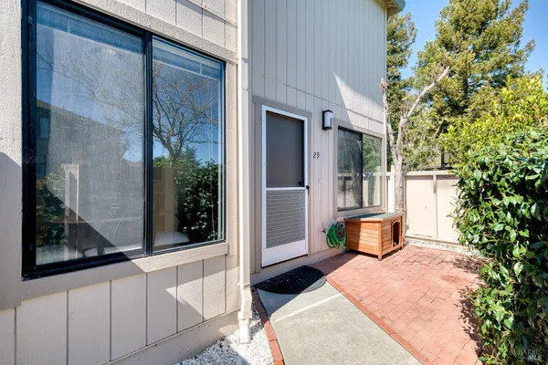 $515,000 | 29 Sailmaker Court, San Rafael, CA 94903