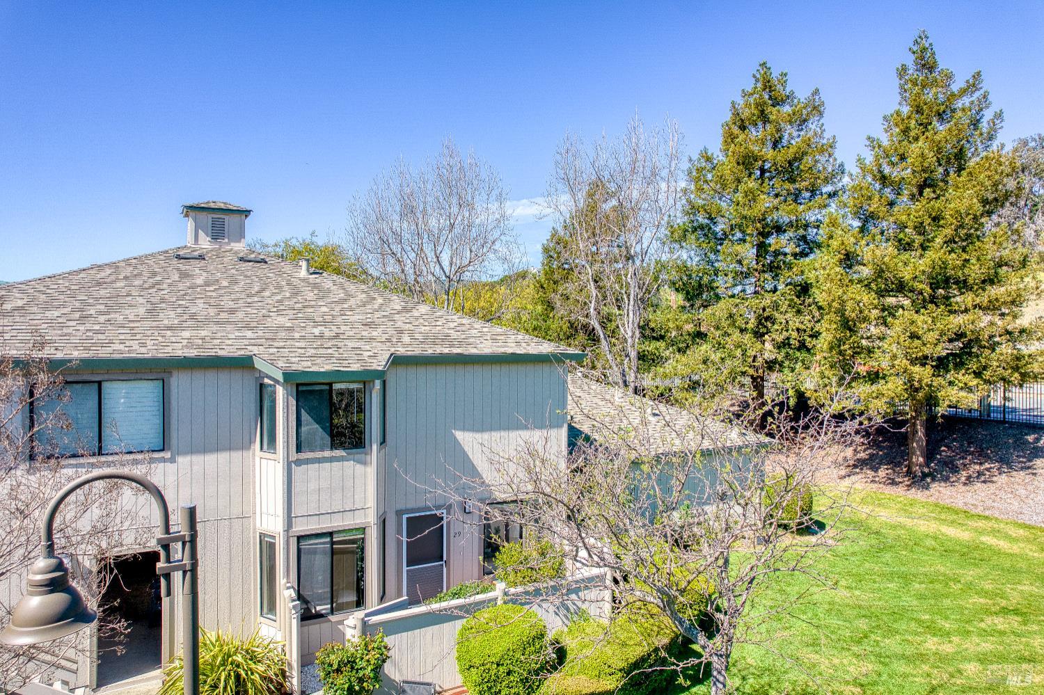 29 Sailmaker Court San Rafael, CA 94903 - Photo 4 of 19