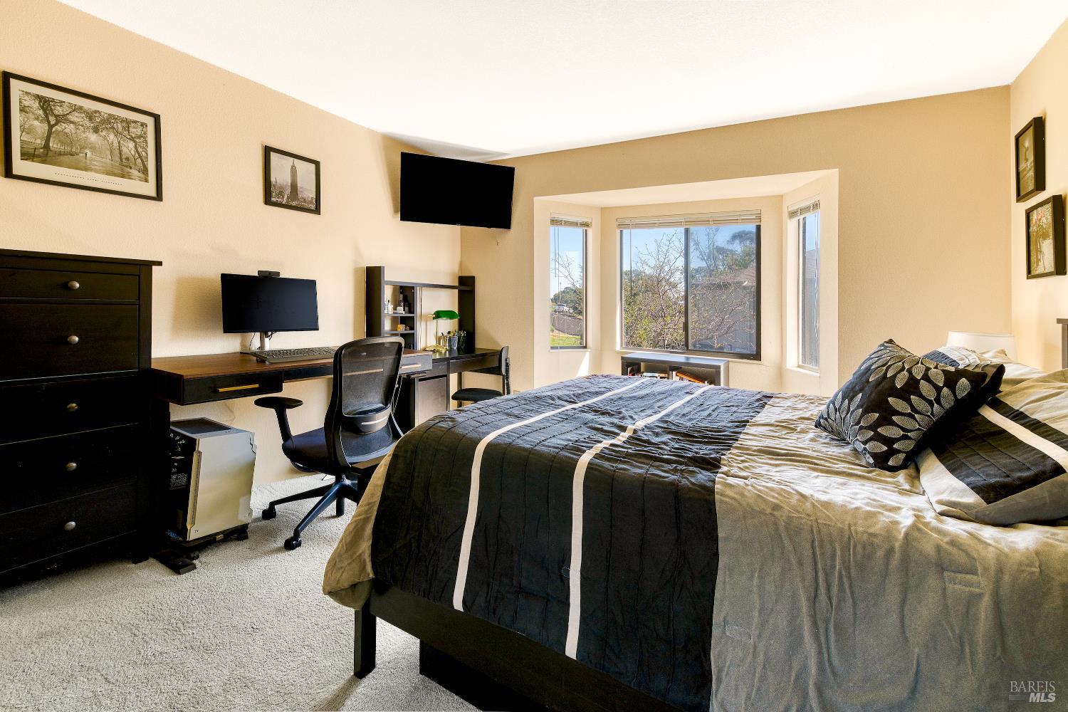 29 Sailmaker Court San Rafael, CA 94903 - Photo 10 of 19