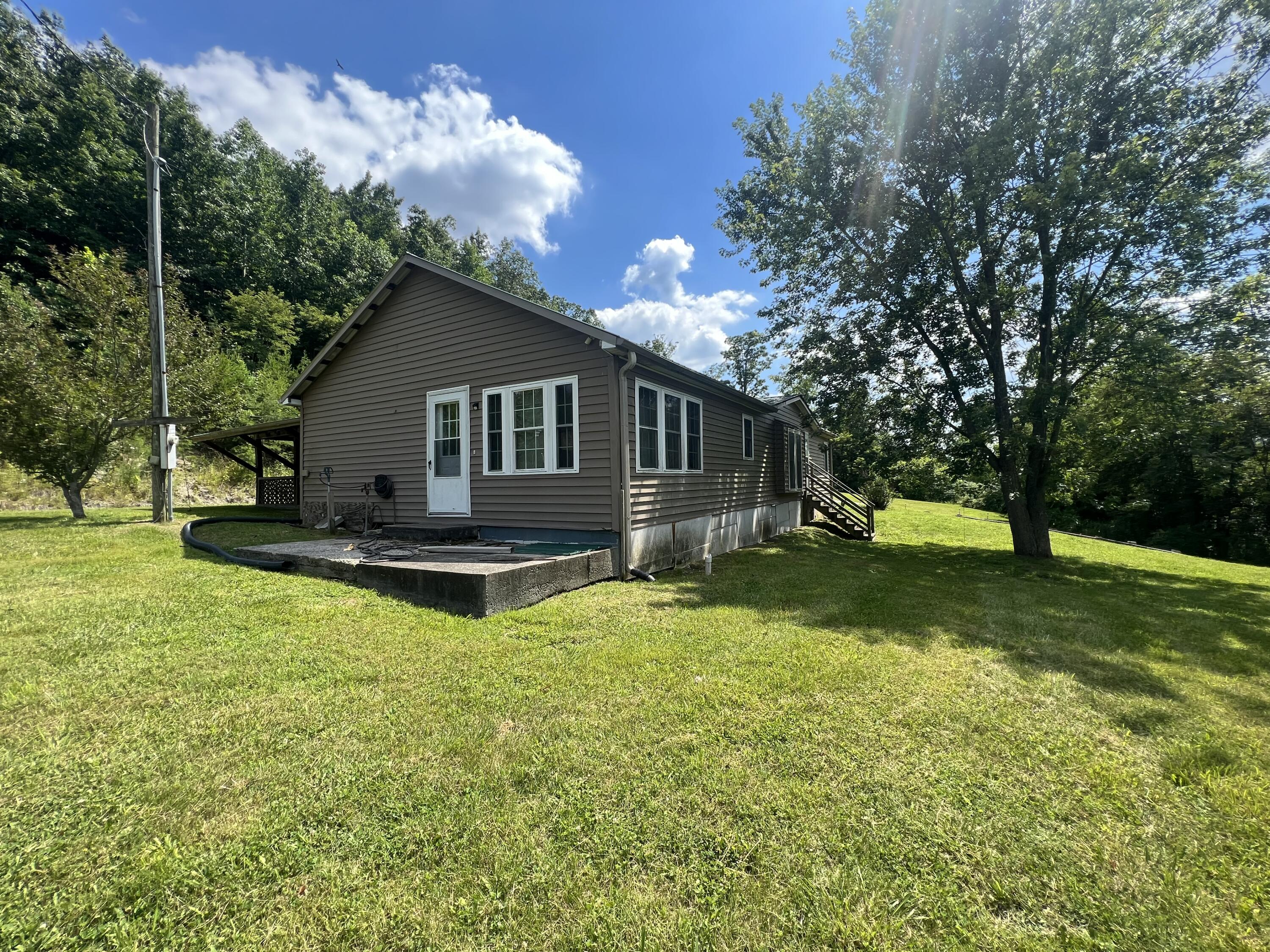 1777 Calico Road Berea, KY 40403 - Photo 3 of 51 6F1C1AFA-B245-47D2-BDF5-D2386CDAD567