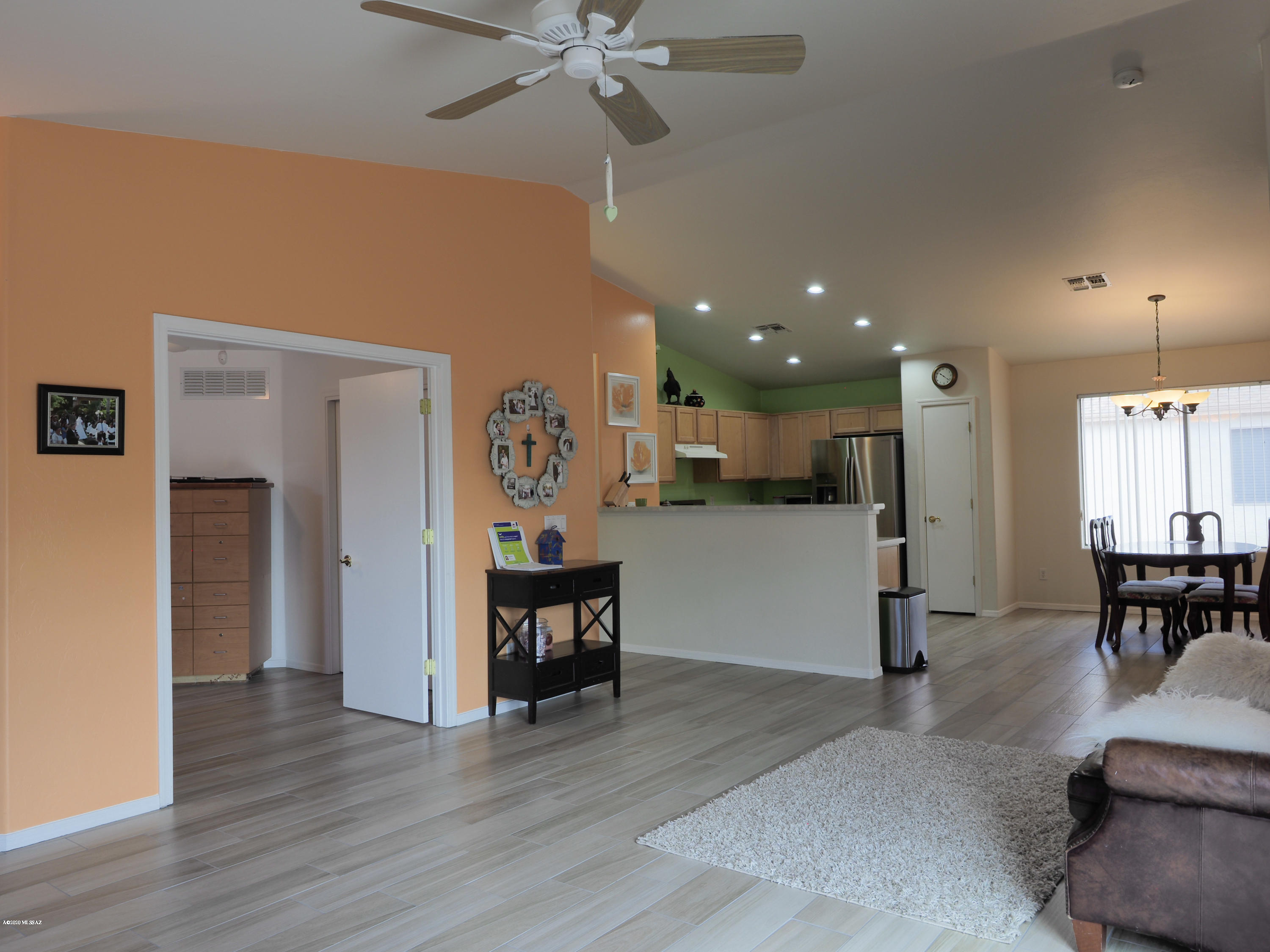 4493 South Valley Road Tucson, AZ 85714 - Photo 11 of 34