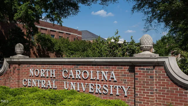 a view of sign board