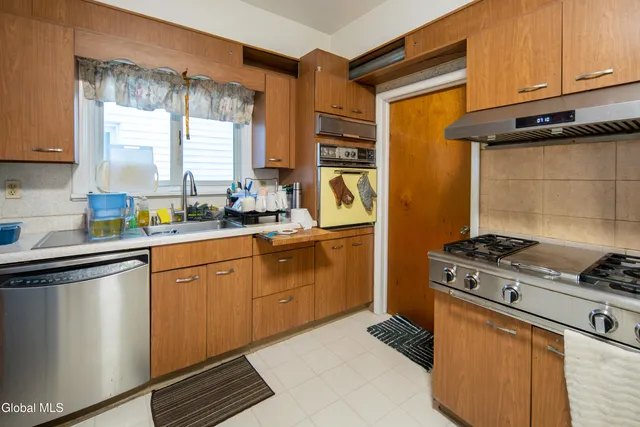 $399,900 | 81 North Main Avenue, Albany, NY 12203