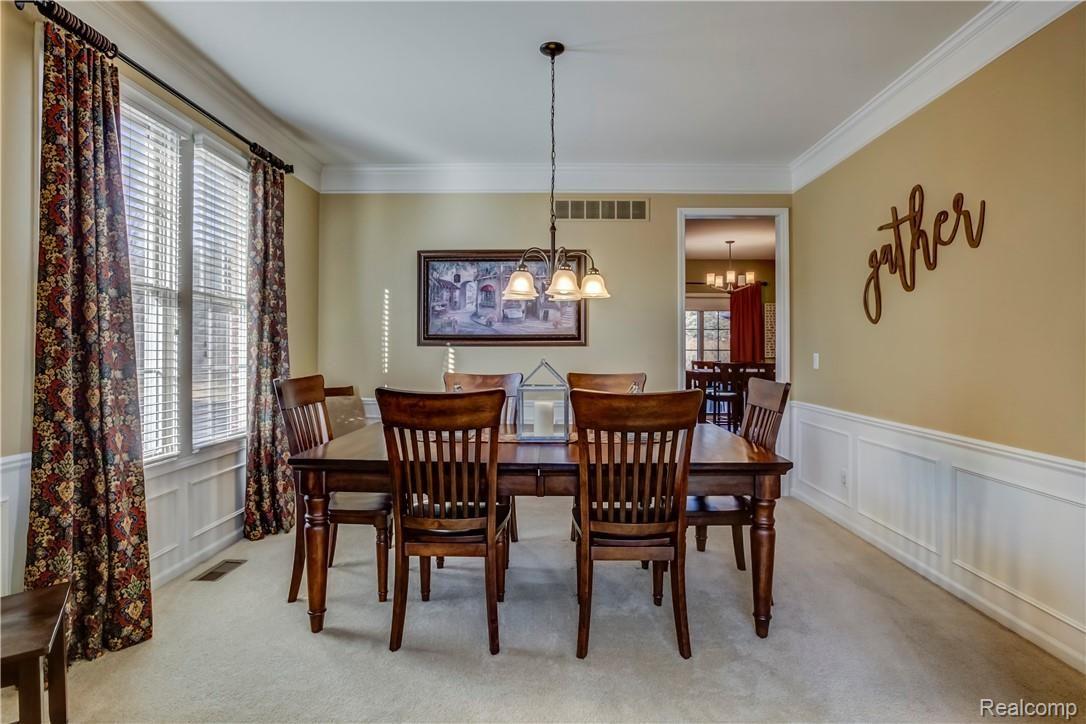 48573 Antique Road Canton, MI 48187 - Photo 5 of 40 007-48573AntiqueRd-Canton-MI-48187-full.jpg